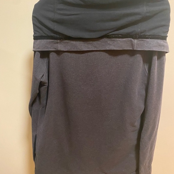 Women's Lululemon Savasana Wrap Jacket Gray Size 6 Buttons - Picture 3 of 9